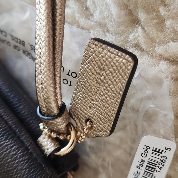 NWT Coach Brown Signature Leather with Pale Gold Double Corner Zip Wallet π€π€ - Picture 5 of 16